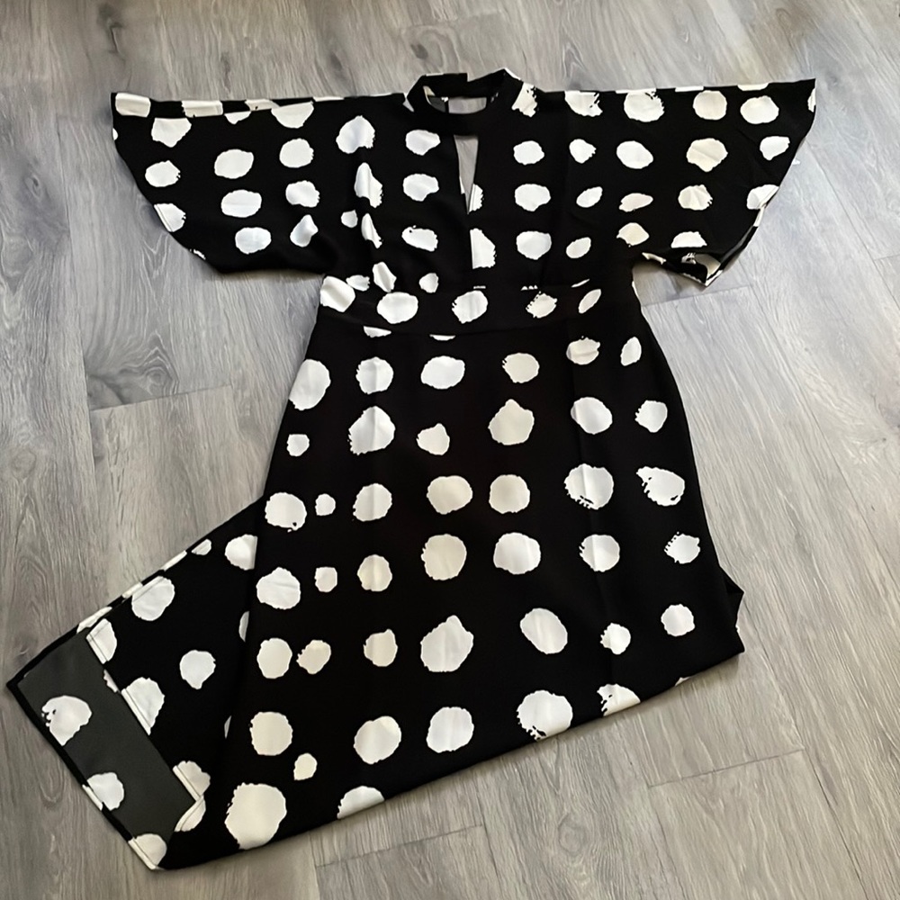 Black and white patterned column maxi dress. Like new condition